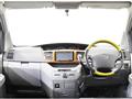 2005 Toyota Noah