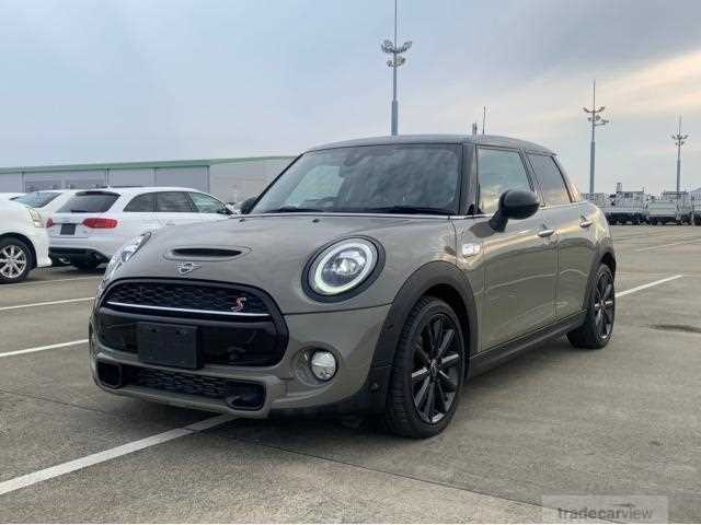 2019 BMW MINI