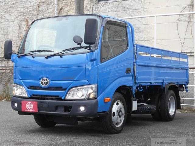 2022 Toyota Dyna Truck