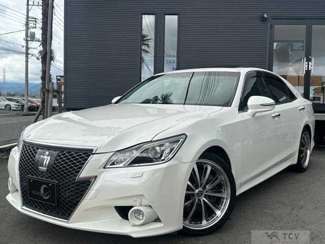 2013 Toyota Crown