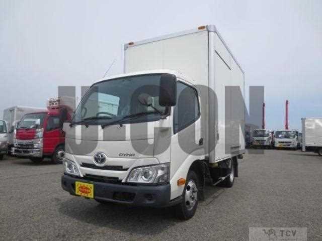 2020 Toyota Dyna Truck