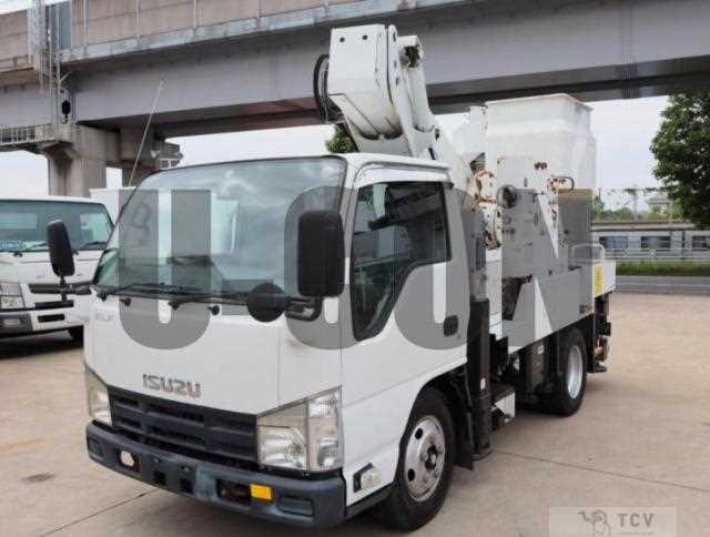 2012 Isuzu Elf Truck
