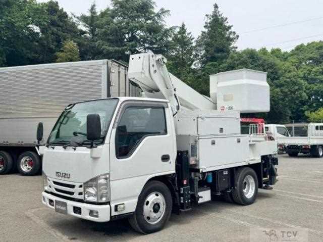 2017 Isuzu Elf Truck