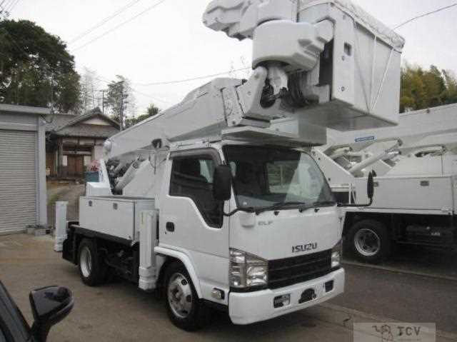 2012 Isuzu Elf Truck