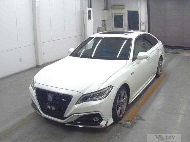 2018 Toyota Crown Hybrid