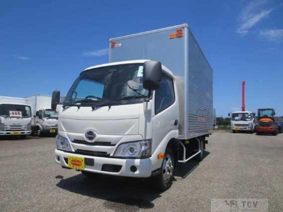 2021 Hino Dutro