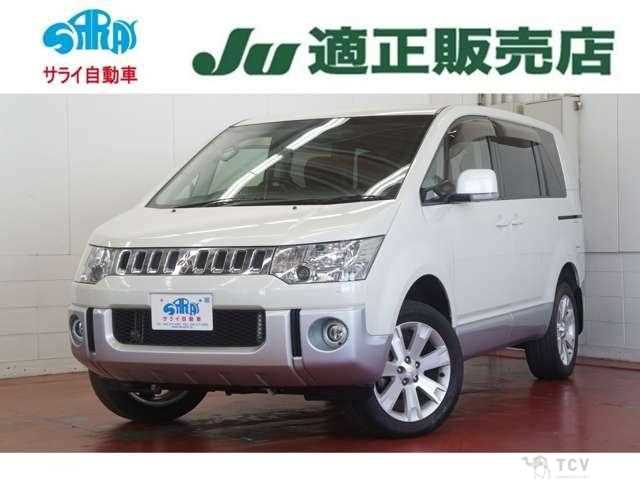 2012 Mitsubishi Delica D5