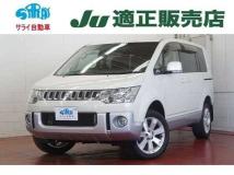 2012 Mitsubishi Delica D5