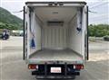 2016 Isuzu Elf Truck