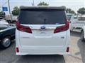 2022 Toyota Alphard Hybrid