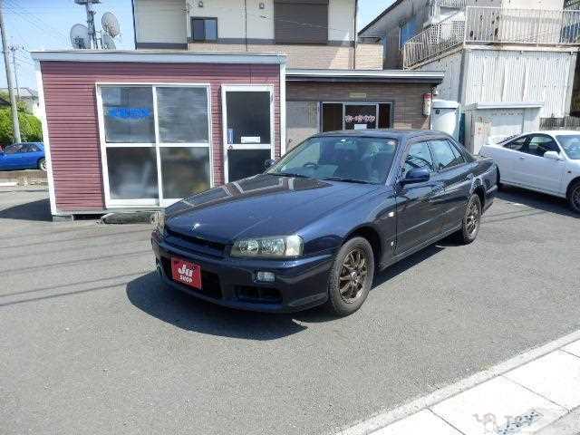 2000 Nissan Skyline
