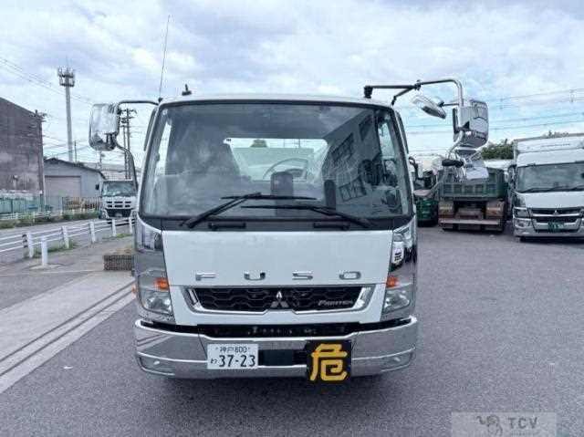 2025 Mitsubishi Fuso Fighter