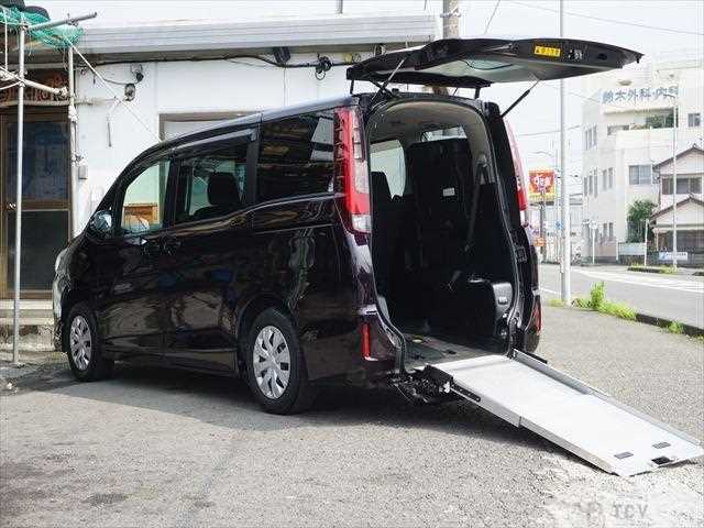 2014 Toyota Noah