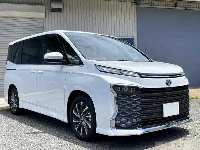 2024 Toyota Voxy