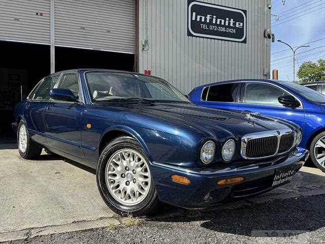 2000 Jaguar XJ Series