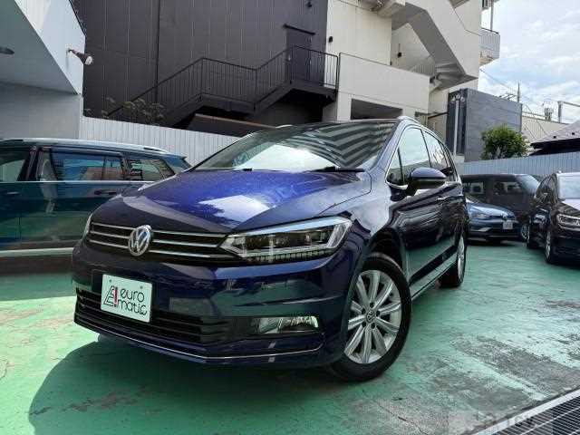 2016 Volkswagen Golf Touran