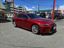 2022 Lexus IS