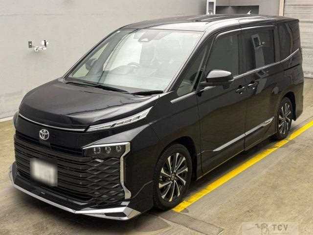 2022 Toyota Voxy