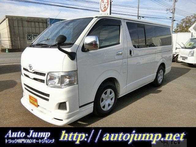 2013 Toyota Regiusace Van