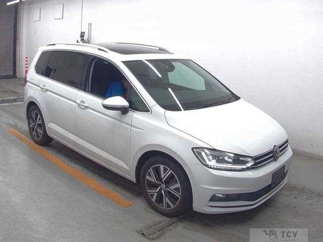2022 Volkswagen Golf Touran