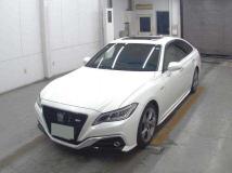 2019 Toyota Crown Hybrid