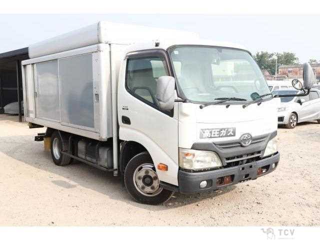 2012 Toyota Dyna Truck