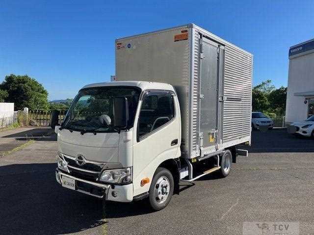 2024 Hino Dutro