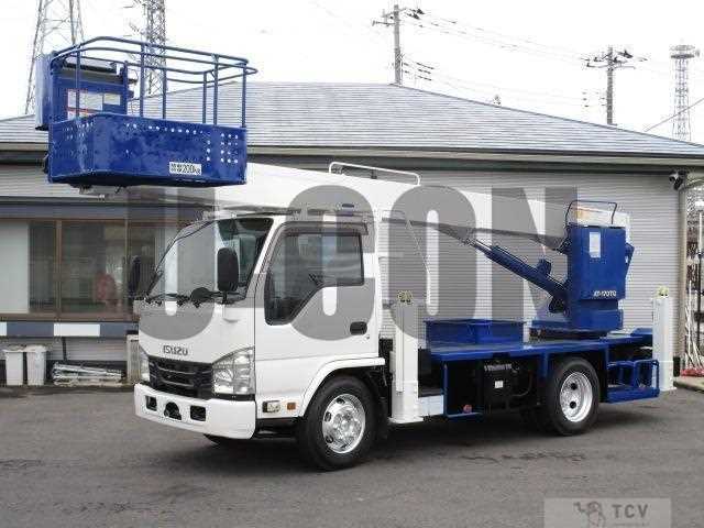 2015 Isuzu Elf Truck