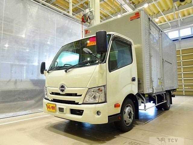 2023 Hino Dutro