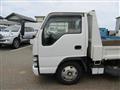 2005 Isuzu Elf Truck