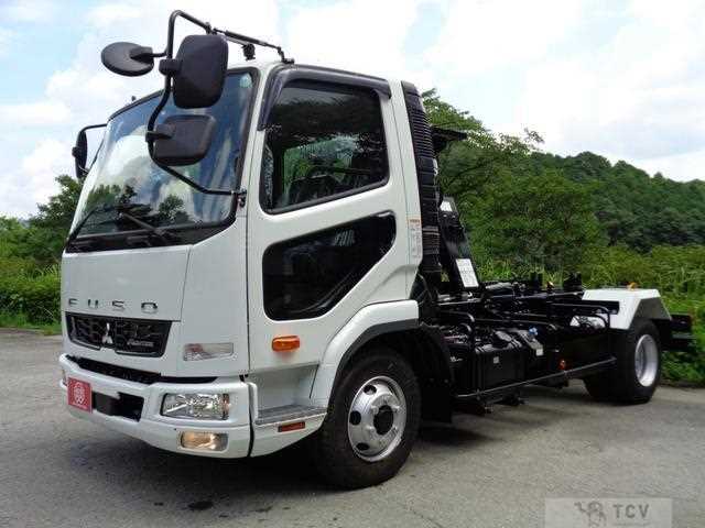 2025 Mitsubishi Fuso Fighter