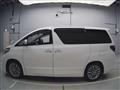 2013 Toyota Alphard G