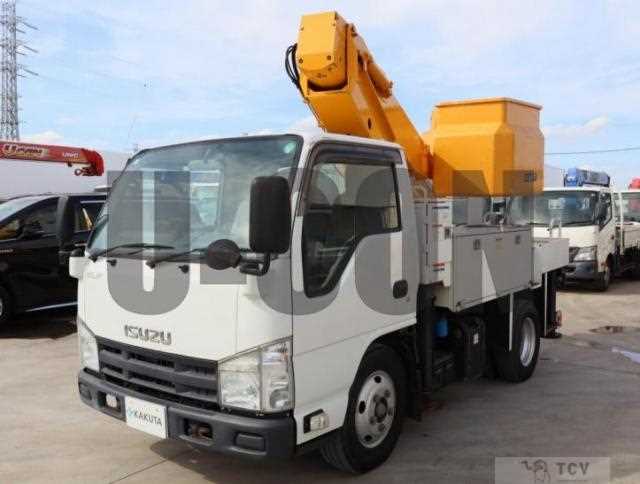 2013 Isuzu Elf Truck