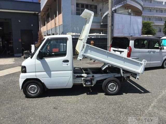 2011 Nissan Clipper Truck