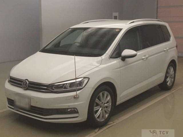 2019 Volkswagen Golf Touran