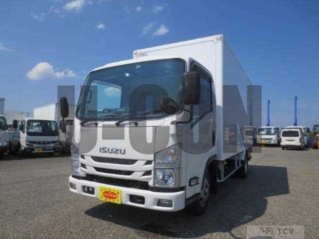 2020 Isuzu Elf Truck