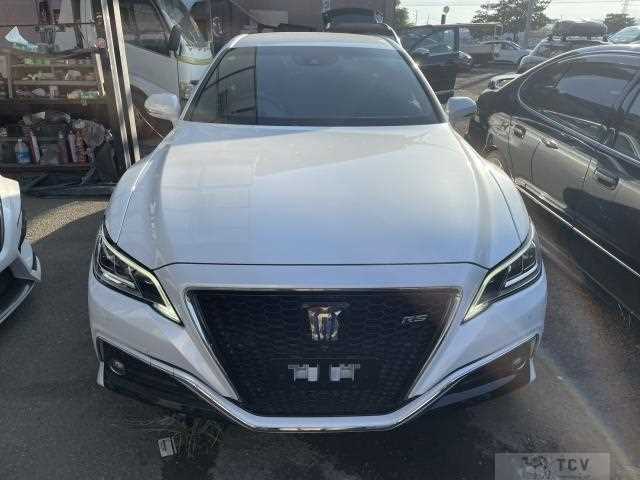 2022 Toyota Crown Hybrid
