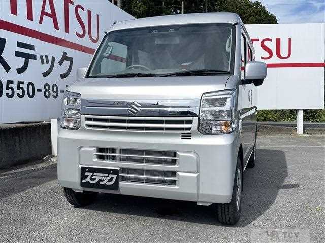 2025 Suzuki Every