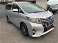 2015 Toyota Alphard Hybrid