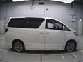 2013 Toyota Alphard G