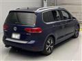 2021 Volkswagen Golf Touran