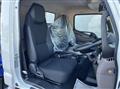 2025 Mitsubishi Fuso Canter