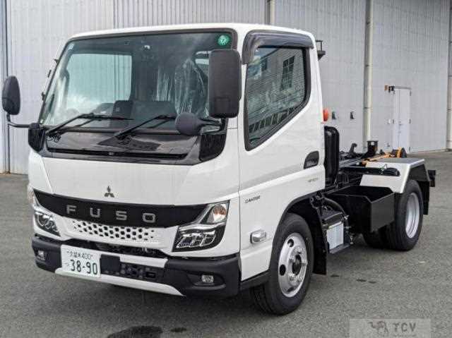 2025 Mitsubishi Fuso Canter