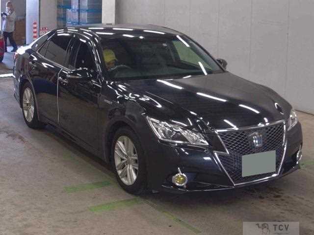 2013 Toyota Crown Hybrid