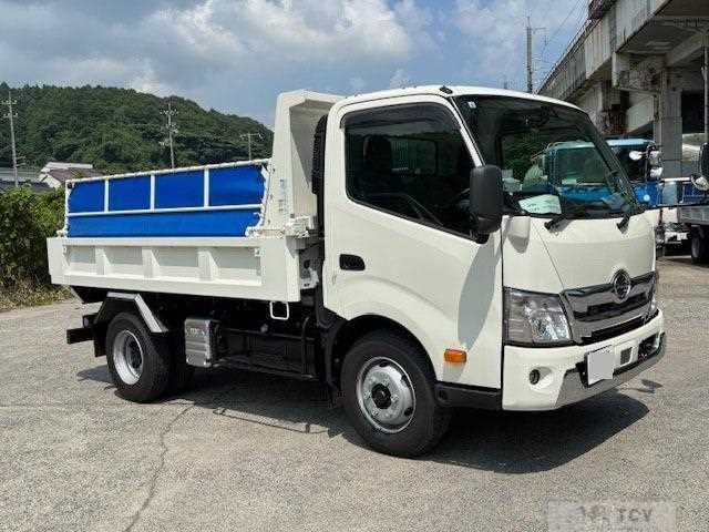 2024 Hino Dutro