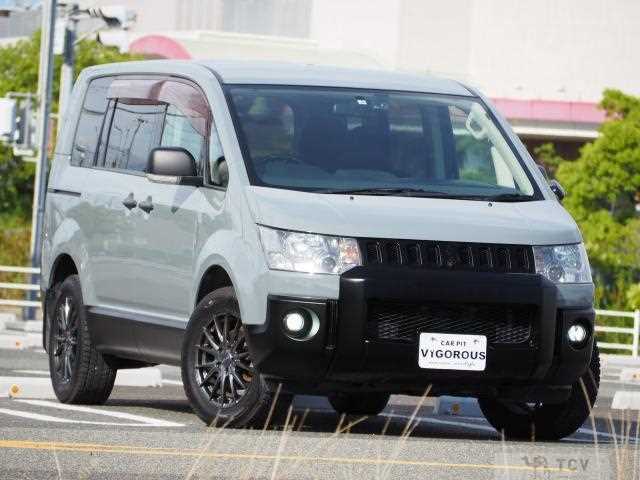 2009 Mitsubishi Delica D5