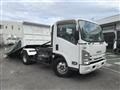 2017 Isuzu Elf Truck