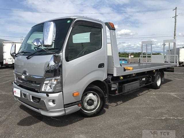 2023 Hino Dutro