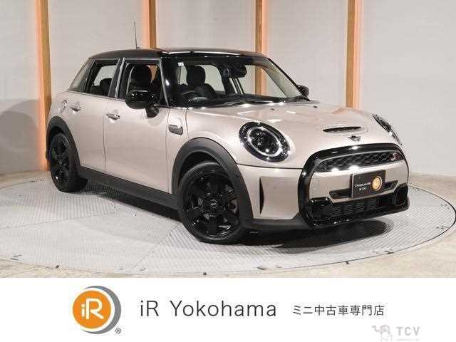 2021 BMW MINI