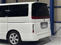 2003 Nissan Elgrand